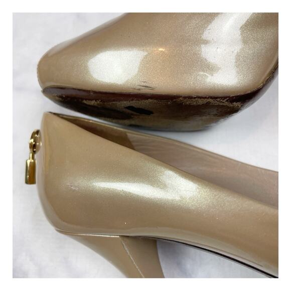 Louis Vuitton Oh Really! Beige Patent Leather Peep Toe Pumps Gold Padlock Heels - Picture 14 of 14